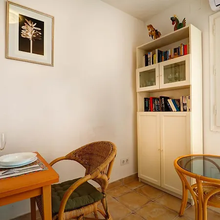 公寓 Gladiator By Hello Homes