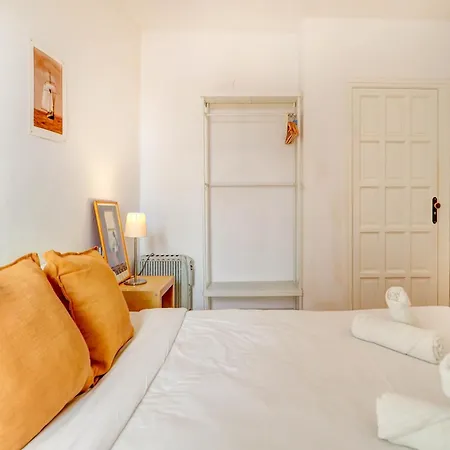 Apartment Gladiator By Hello Homes