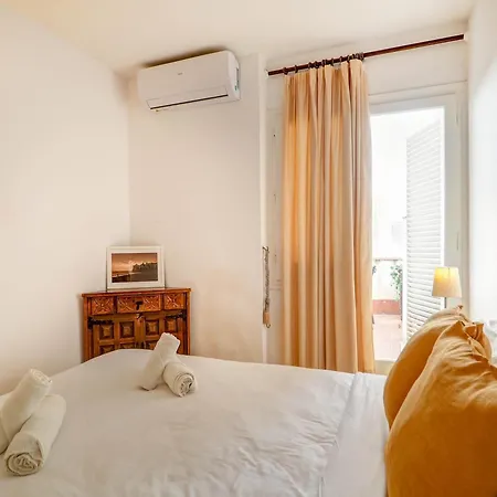 Gladiator By Hello Homes *
