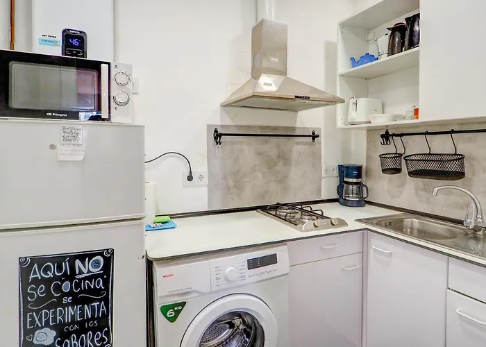 Gladiator By Hello Homes *